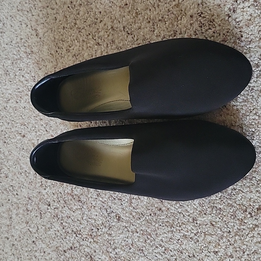Aetrex Essence black dress shoe, size 7